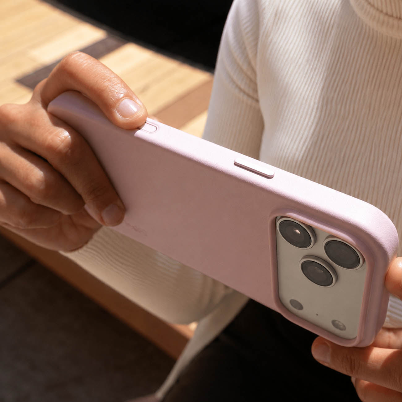MOFT Snap Case for iPhone 17 Pro MagSafe Drop Protection - Light Pink MOFT Snap Case for iPhone 17 Pro MagSafe Drop Protection - Light Pink