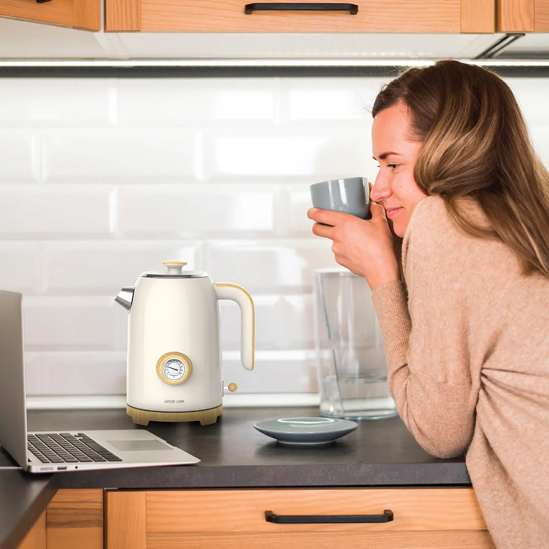 Green Lion Classic Kettle 1.7L 2200W | Beige