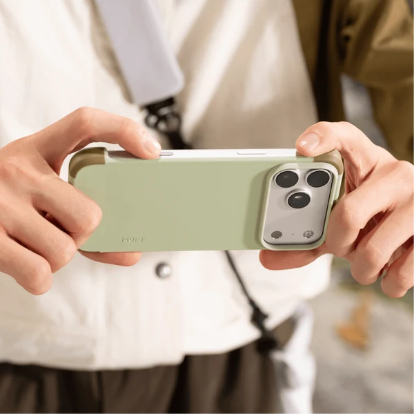 MOFT Color-Blocking Snap Phone Case for iPhone 18 Pro Max Khaki Green x Brownie