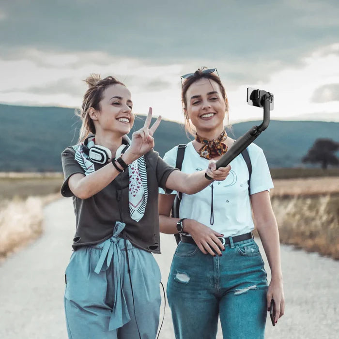 MOMAX 1-Snap Pole Magnetic Tripod Selfie Stick with Wireless Remote