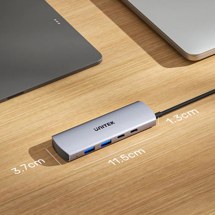 Unitek HUB Q4 4-in-1 10Gbps USB-C Hub with 2 USB-A & 2 USB-C Ports Unitek HUB Q4 4-in-1 10Gbps USB-C Hub with 2 USB-A & 2 USB-C Ports