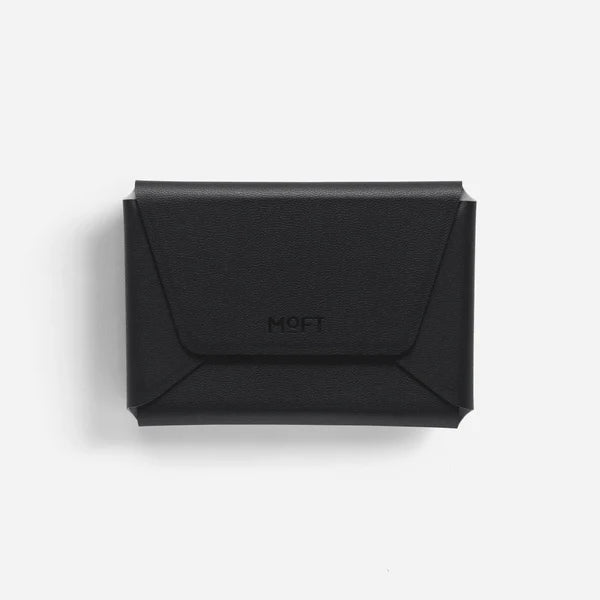 Moft Snap Field Travel Wallet Jet Black – MagSafe-compatible travel wallet available in Doha, Qatar.