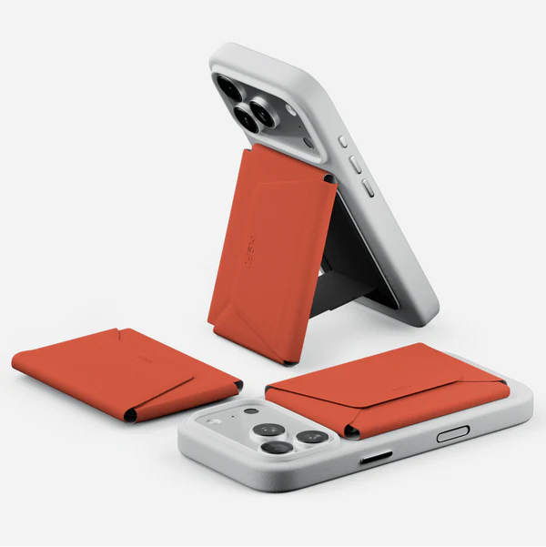 Moft Snap Field Travel Wallet Clay – Smart, Stylish, and Functional Travel Companion