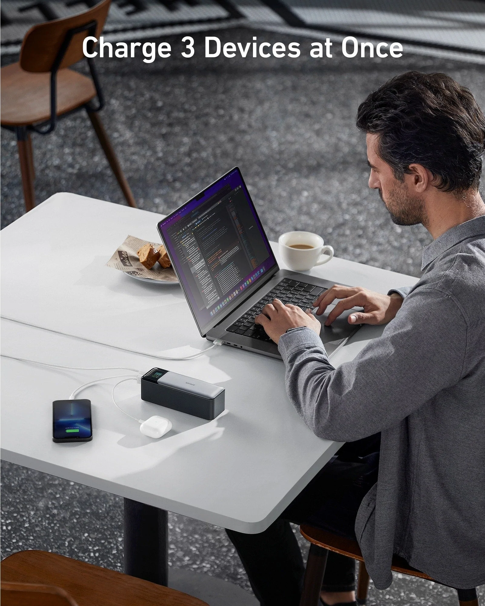 Anker 737 Power Bank (PowerCore 24K) Anker 737 Power Bank (PowerCore 24K)